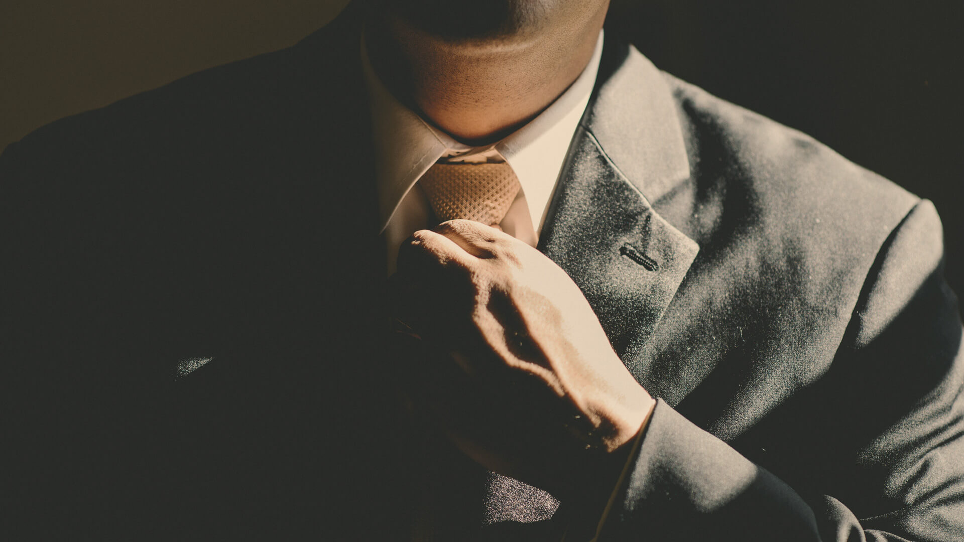 Tranh tụng và giải quyết tranh chấp